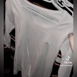 Super cheap clothes, all around small- medium. Some large!